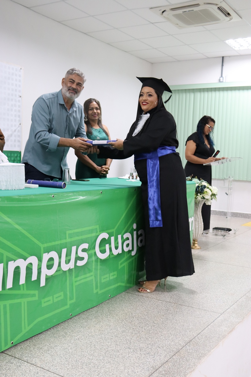 Guajará-Mirim certifica turma do Técnico em Administração EJA em solenidade marcada por superação
