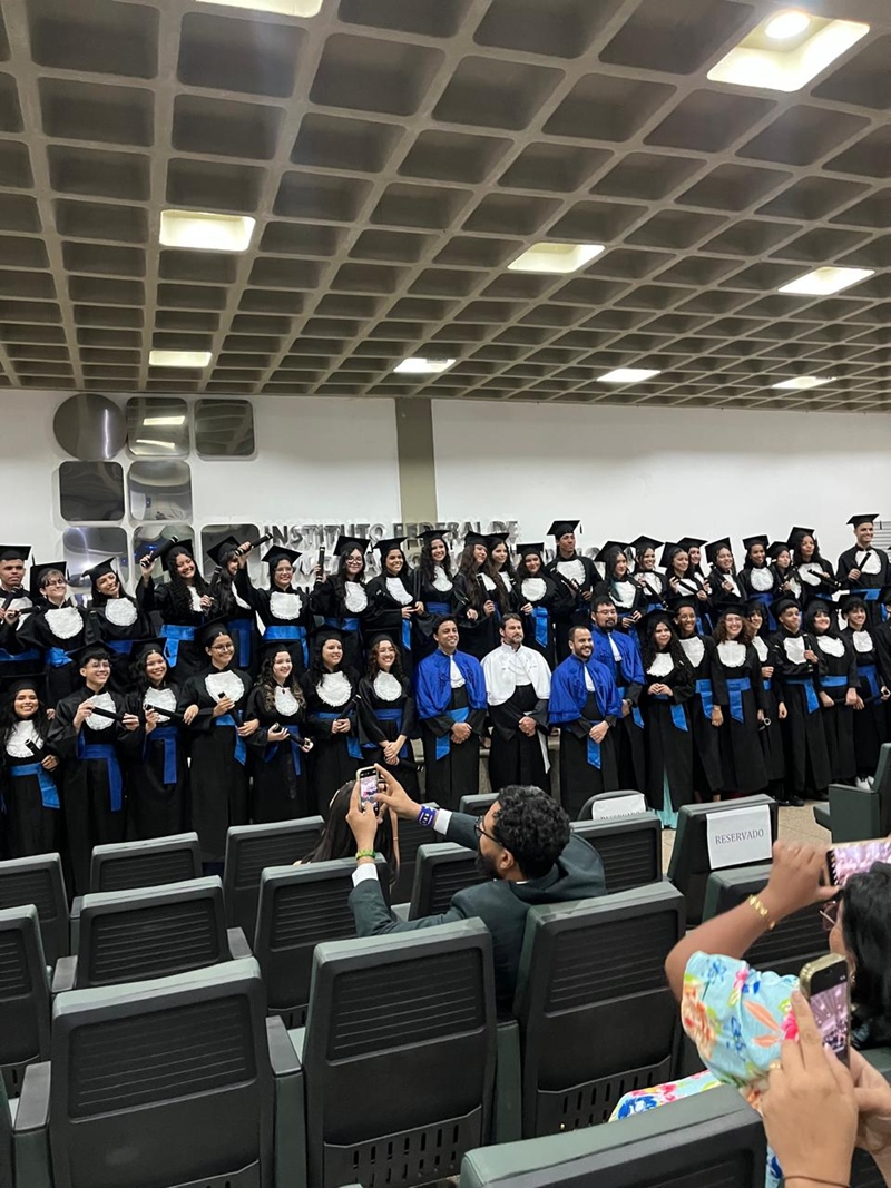 Papel da escola pública é destacado em cerimônia de certificação dos Técnicos em Edificações no Campus Calama