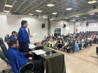 Diretor_substituto_Ricardo_Bussons