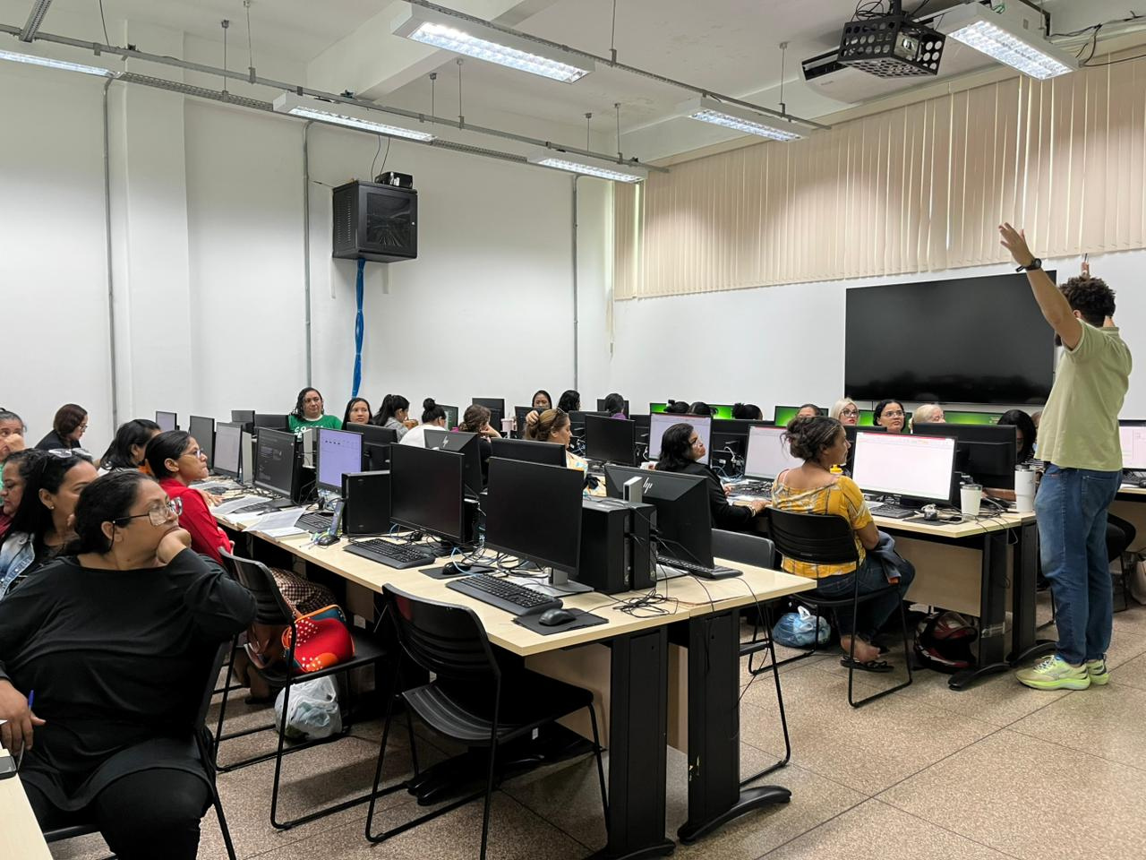 Curso proporciona qualificação para mulheres em Porto Velho