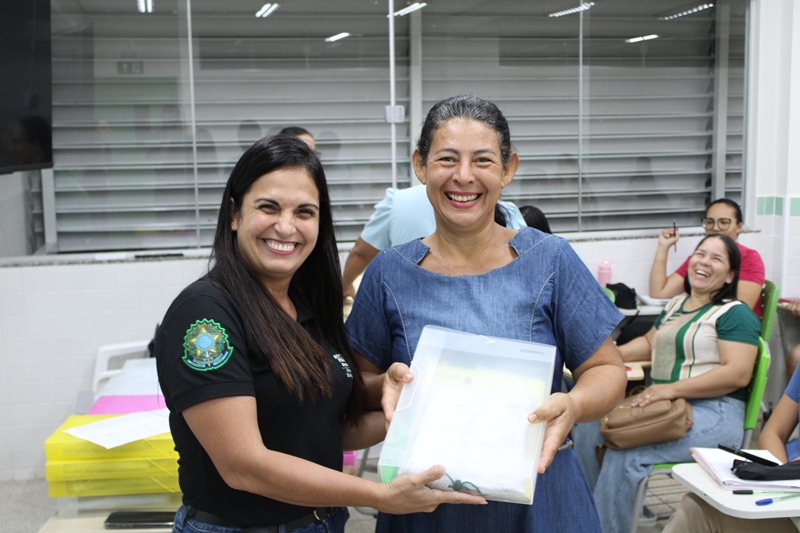 IFRO entrega kits a alunas do Mulheres Mil + Cuidados em São Miguel do Guaporé