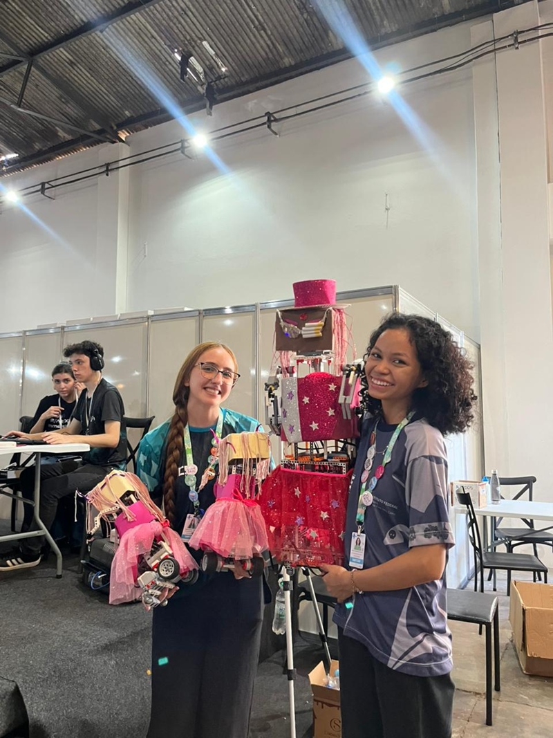 Equipe LoveLace do Campus Calama representa Rondônia na Robótica Artística na etapa nacional da OBR 2025