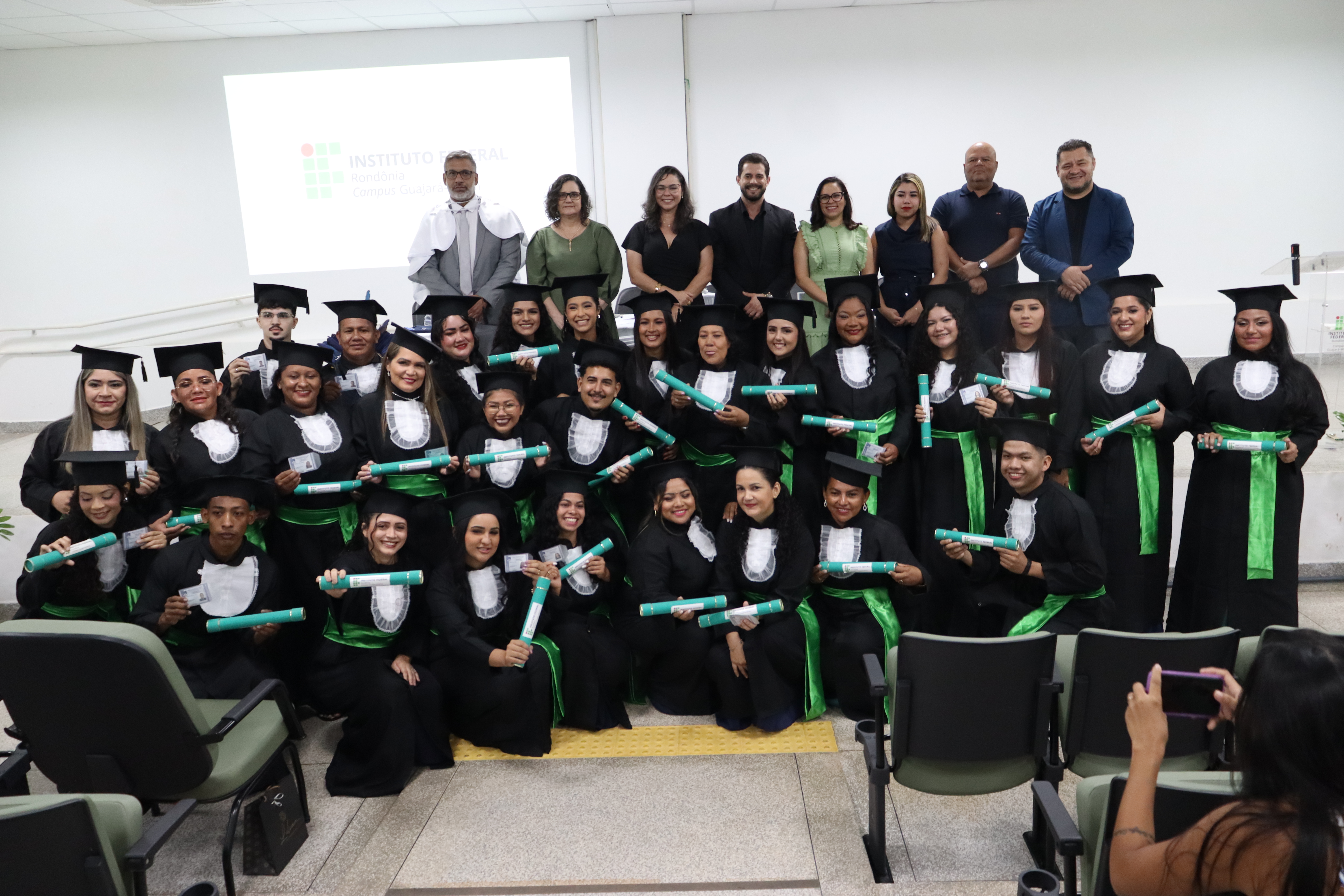 certifica enfermagem analises guajara 1